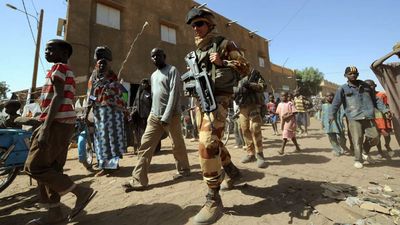 Un centenar de muertos en ataque armado a un poblado en Mali