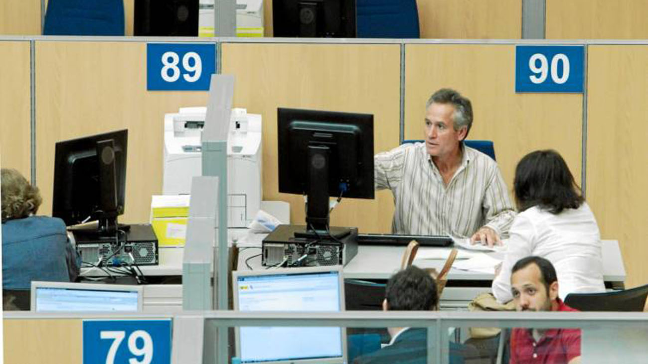 El Gobierno valida la subida salarial adicional del 0,25% a los funcionarios