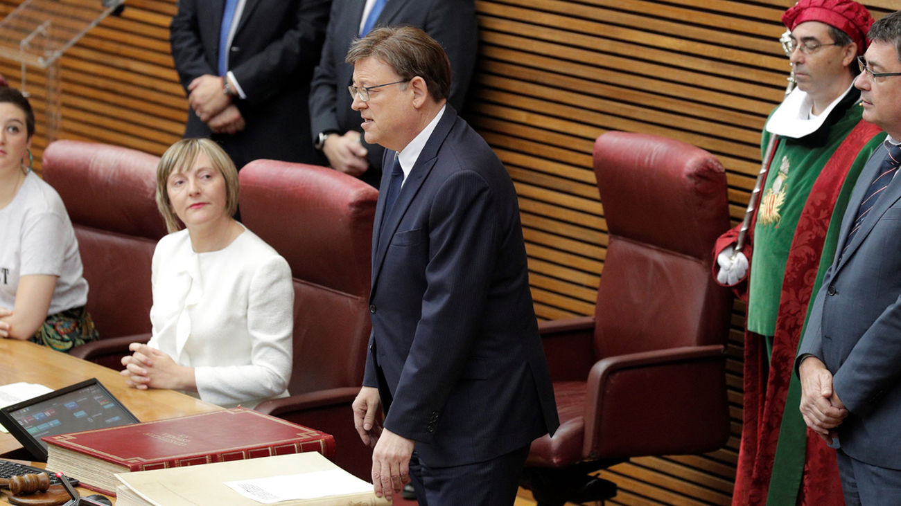 El socialista Ximo Puig promete el cargo de president de la Generalitat en el pleno de Les Corts Valenciane