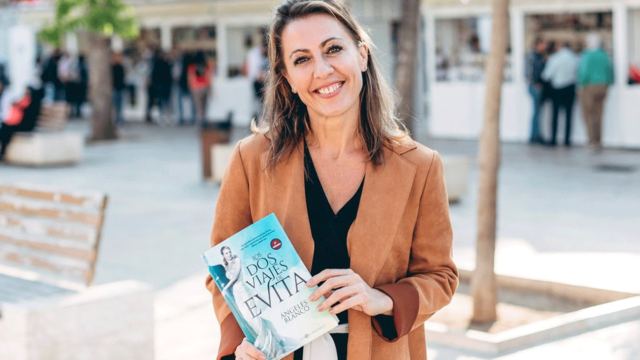 Ángeles Blanco y ‘Los dos viajes de Evita'