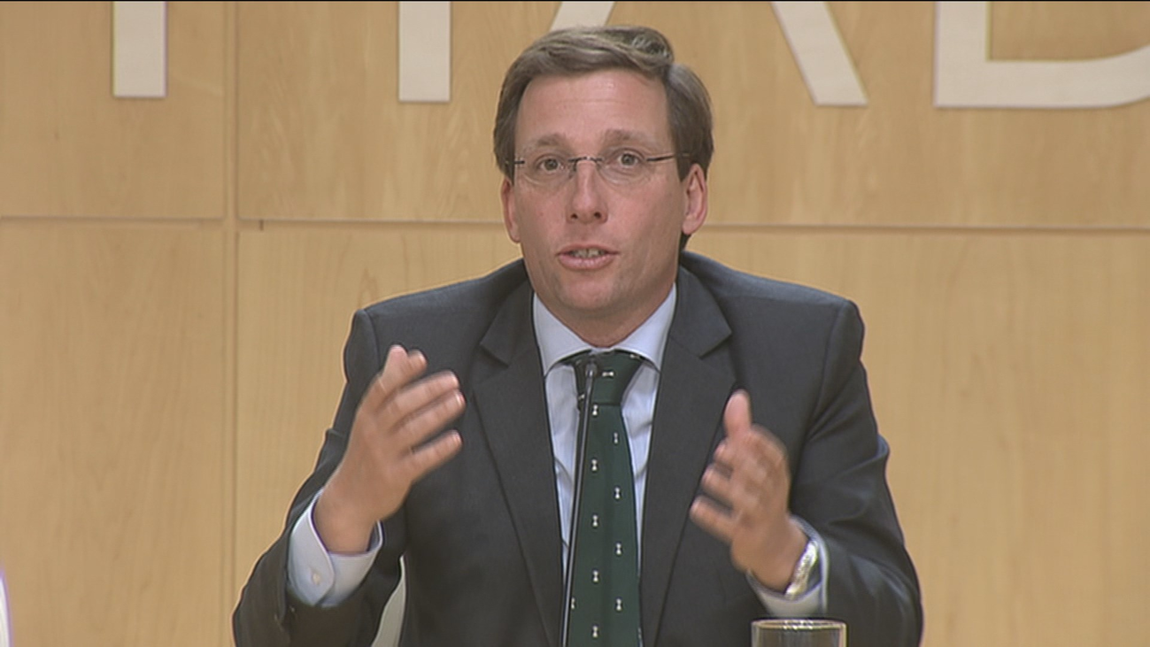 Almeida se compromete a cumplir con Vox y Cs en Madrid