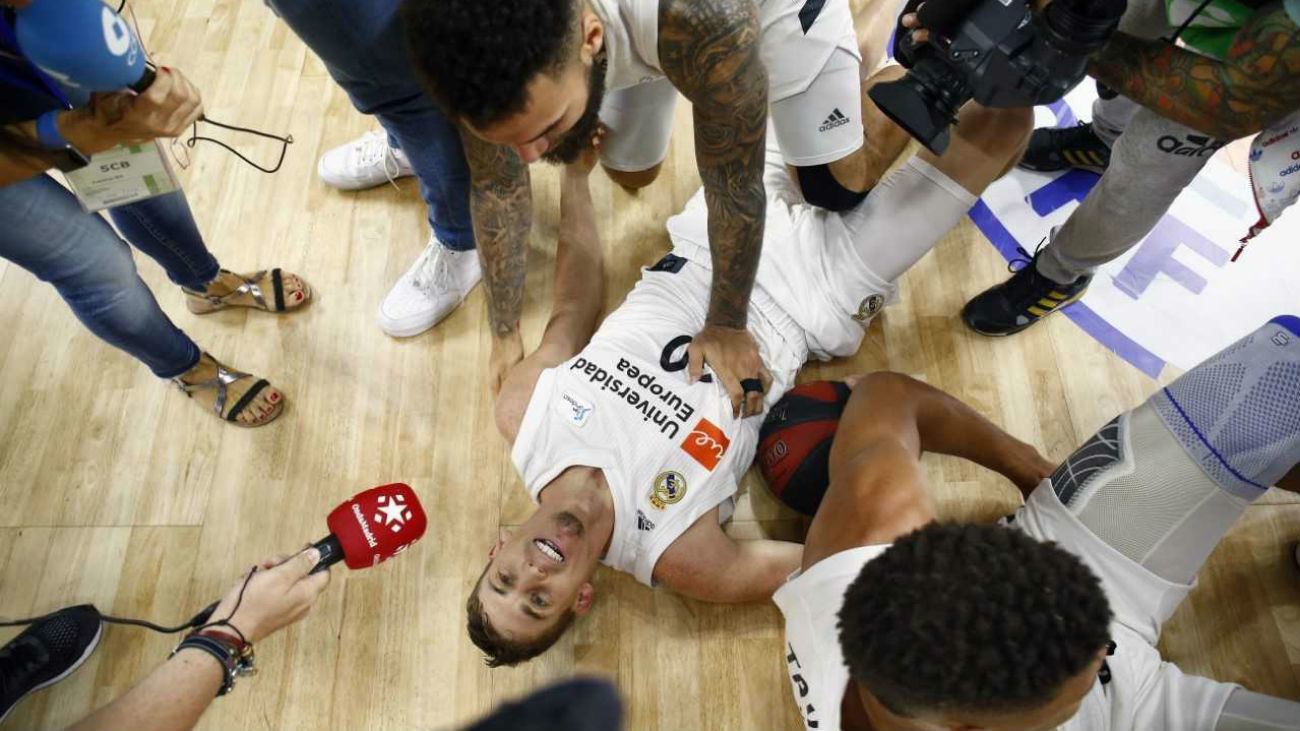 Así fueron los últimos segundos del Real Madrid-Barça con el triple de Carroll