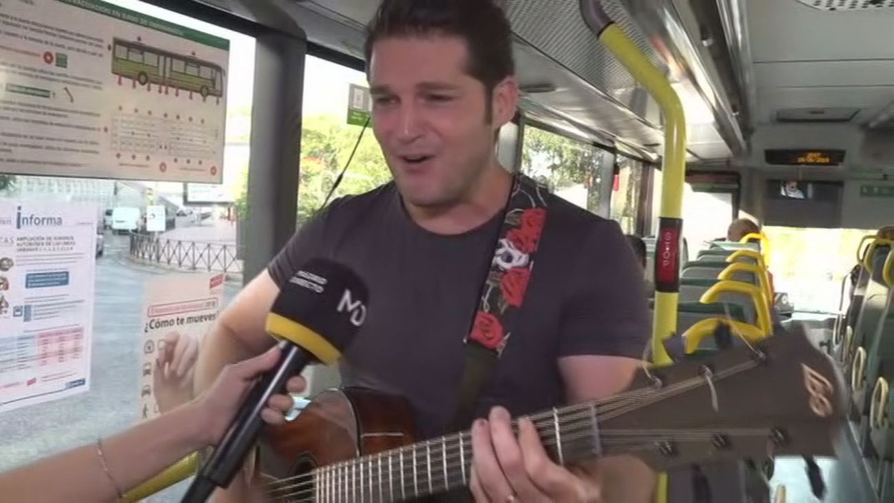 Sorpresa en la línea 444: Manu Tenorio en directo