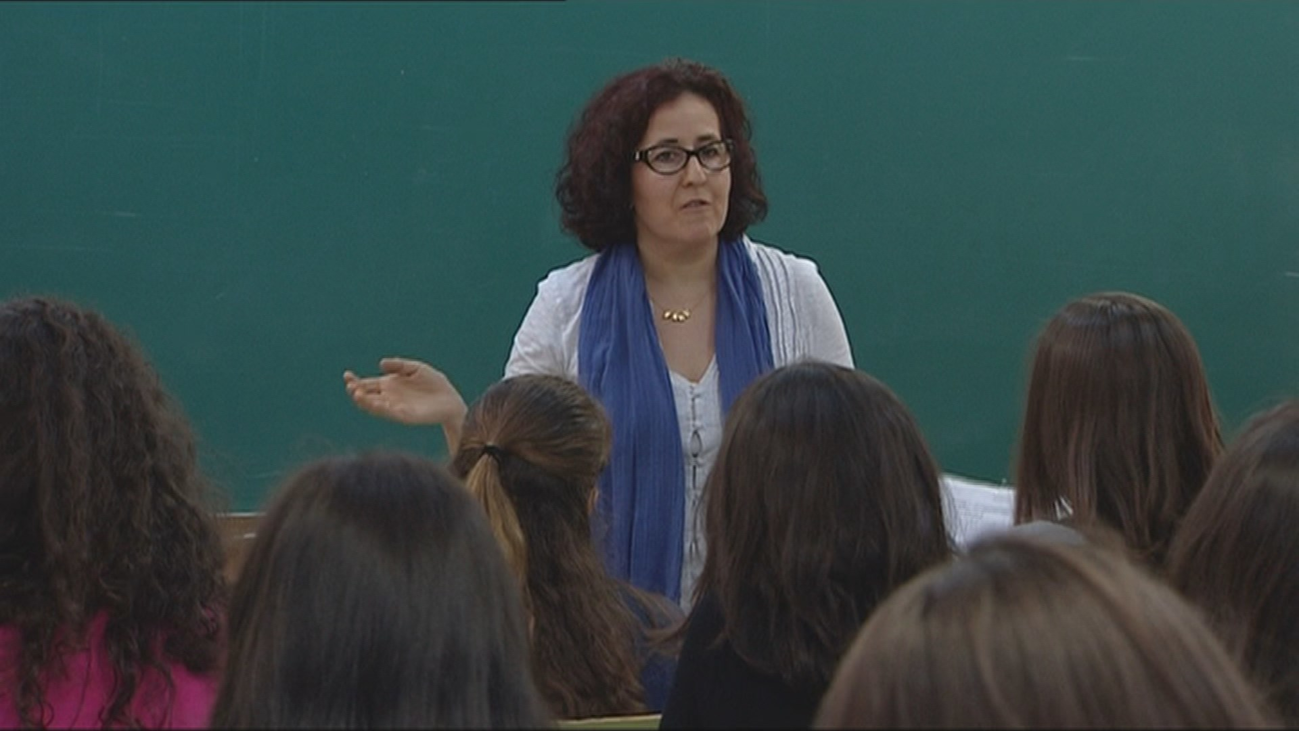 Los docentes españoles priorizan mejorar la enseñanza al aumento de salarios