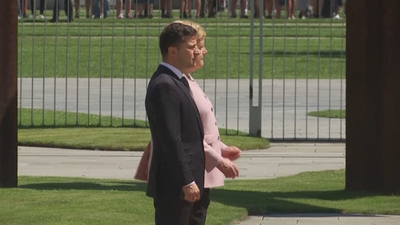 La salud de Merkel, asunto de Estado