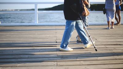 ¿Cómo puedo solicitar la incapacidad laboral permanente y quiénes pueden reclamarlo?