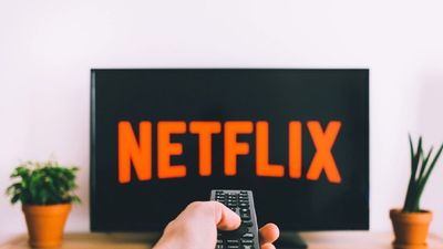 Las acciones de Netflix se desploman tras la pérdida de suscriptores por primera vez en años