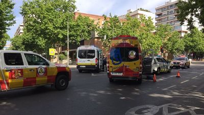 Herida grave en Fuencarral tras ser atropellada cerca de un paso de peatones