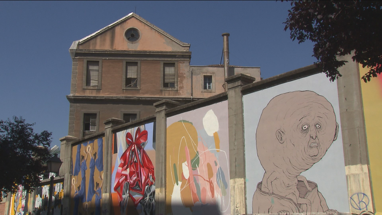 25 artistas pintan los muros de Tabacalera