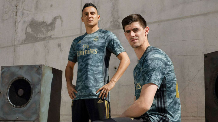 Segunda camiseta de los porteros / www.realmadrid.com