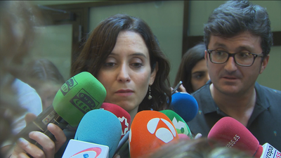 Mañana intensa de negociaciones en la Asamblea de Madrid