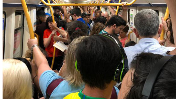 Continúan las críticas en Madrid por el calor en el metro y cercanías