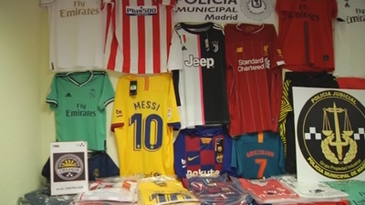 Duro golpe a la mafia del 'Top Manta' en Lavapiés