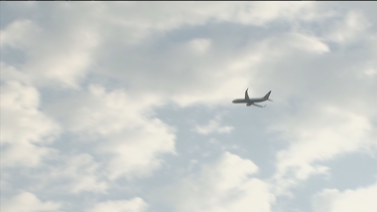 Quejas por el ruido de los aviones en Velilla de San Antonio