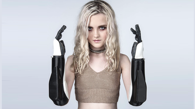 Tilly Lockey, la niña con brazos biónicos más famosa del mundo