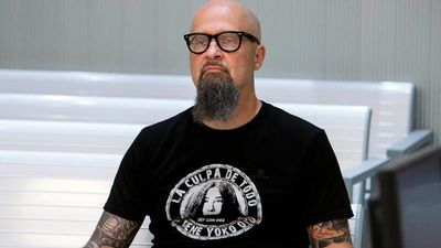 Def con Dos tilda de "cacicada" la decisión de Almeida de suspender su concierto en Tetuán