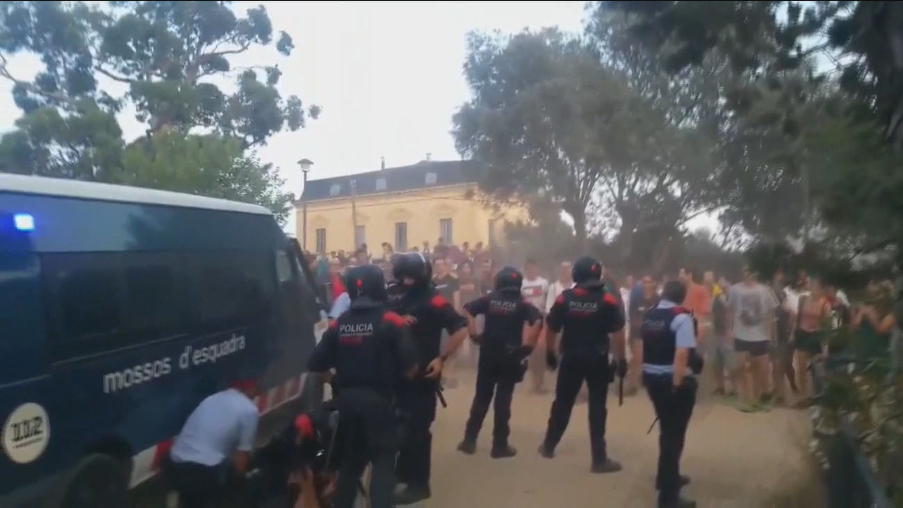 Un grupo organizado ataca el centro de menores de El Masnou (Barcelona)