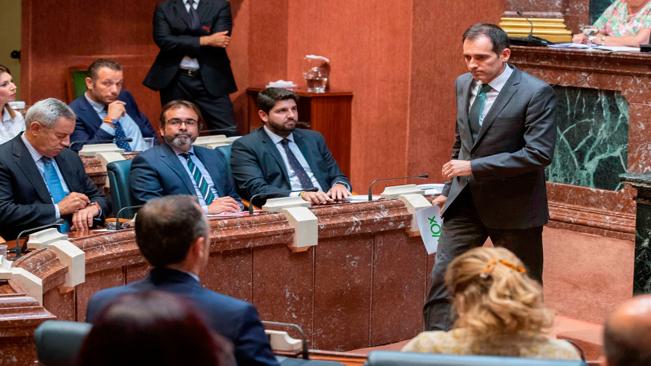 La rocambolesca negociación de Murcia complica en Madrid el pacto autonómico