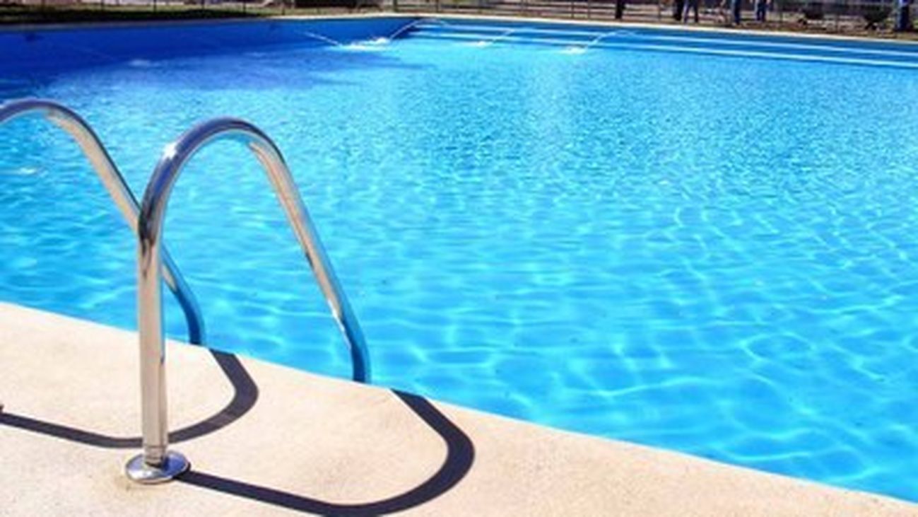 Las piscinas de Arroyomolinos abren las puertas este fin de semana