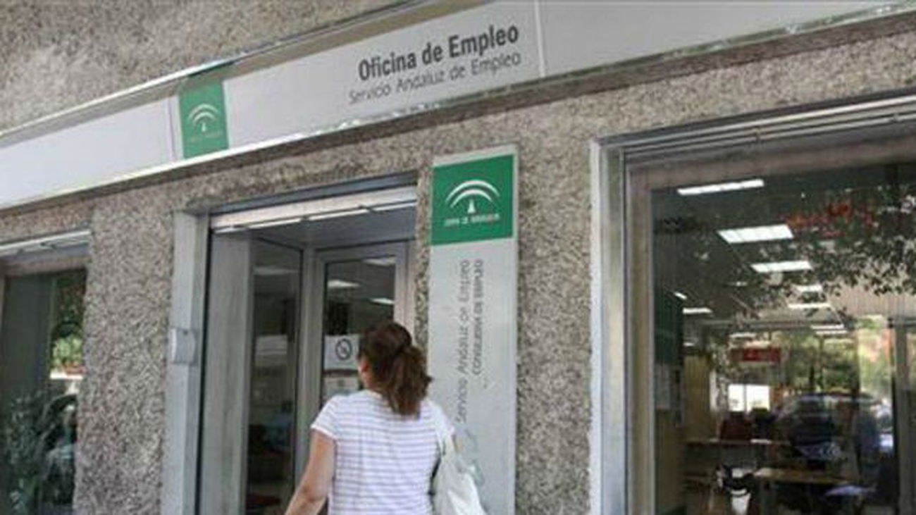 La Audiencia de Sevilla reabre el caso de los cursos de formación de la Junta