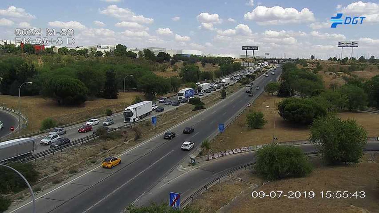 Imagen de las retenciones en la M-50 a la altura de Leganés y Fuenlabrada