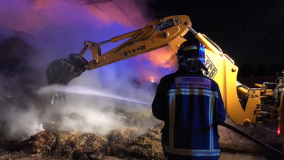 Incendio en una nave ganadera en Villanueva de Perales