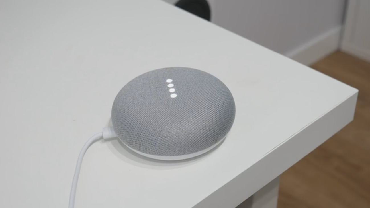 Google admite escuchar el 0,2% de las conversaciones con su asistente virtual