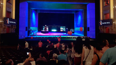 Cuatro mil personas visitan el Teatro Real en su jornada de puertas abiertas