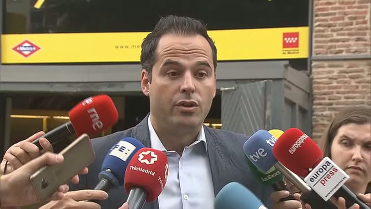 Aguado acusa a Vox de "aliarse con la izquierda" en vez de combatirla