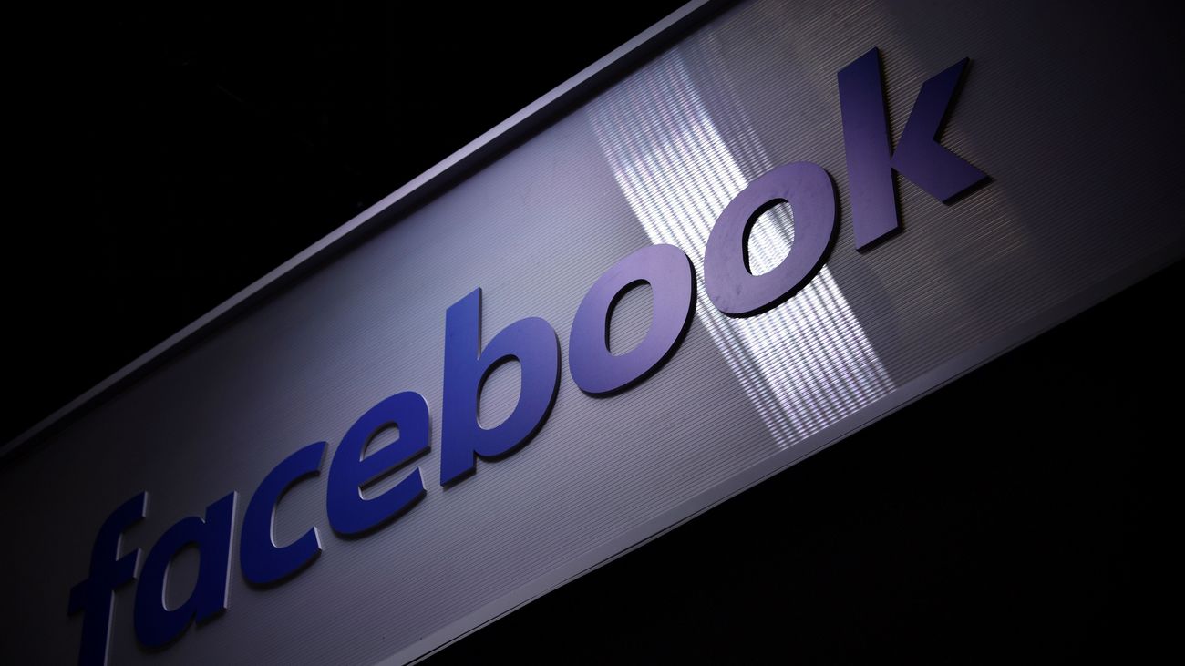 EEUU multa a Facebook con 4.430 millones de euros por usar datos de usuarios