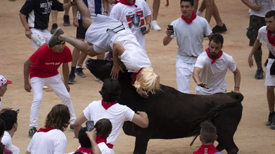 Los Miura hacen del último encierro el más tenso de San Fermín 2019