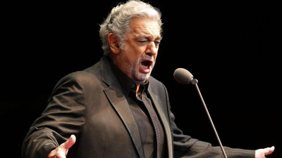Plácido Domingo acepta "toda la responsabilidad"por las acusaciones de acoso sexual