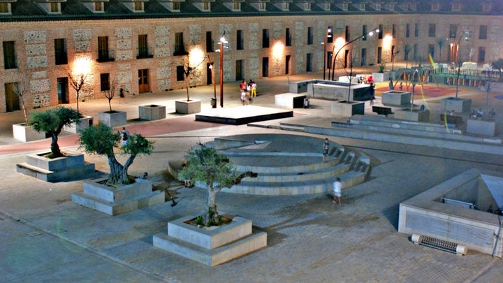 La plaza de España de San Fernando de Henares vuelve a ‘brillar'