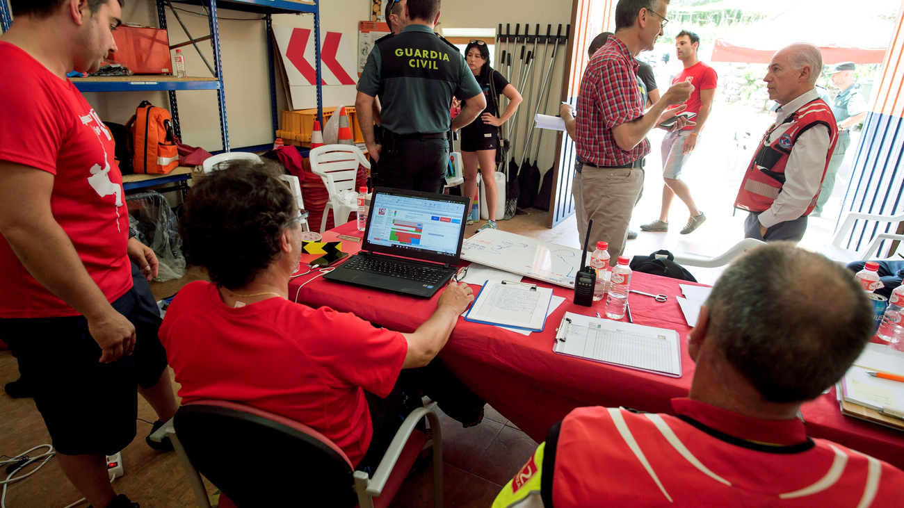 Localizadas en buen estado las tres espeleólogas  perdidas  en la cueva de Cantabria