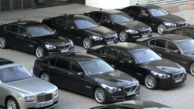 Detenidos dos empresarios que ganaban 20.000 euros al día con la compraventa ilegal de coches de lujo