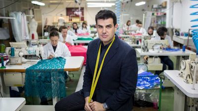 Alejandro de Miguel, diseñador de moda: "Toda novia debe hacerse un vestido exclusivo"