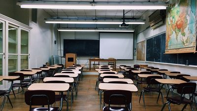 Acuerdo histórico para ampliar las plazas de las oposiciones de Educación 2025 en la Comunidad de Madrid