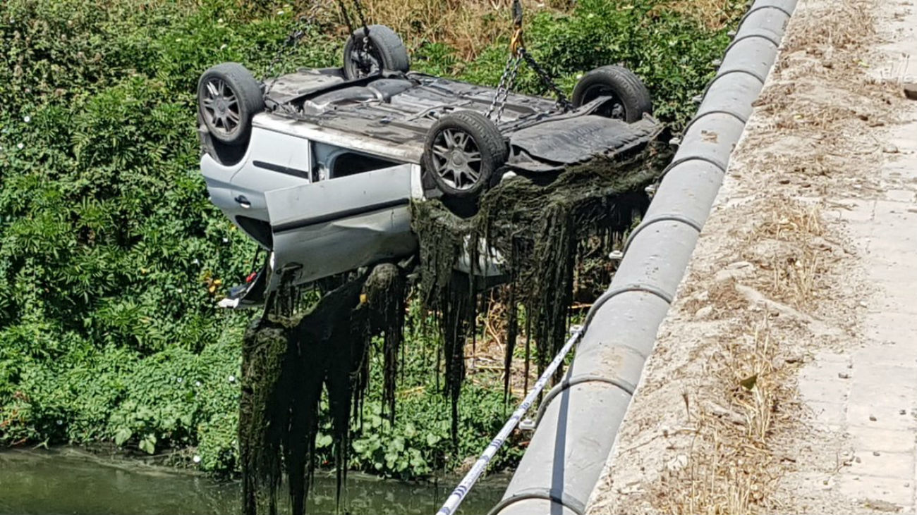 Coche rescatado del río Manzanares