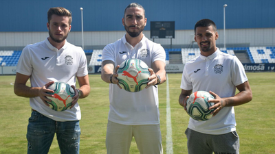 El Fuenlabrada presenta a Salvador, Chico Flores y Femenías