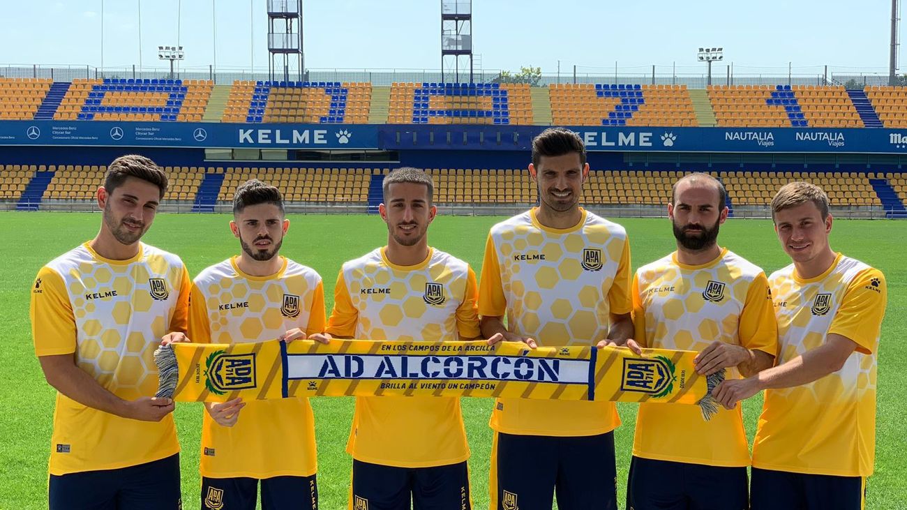 Aguilera: "Espero poder aportar mi grano de arena al Alcorcón"