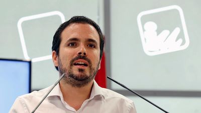 Garzón consultará a las bases de IU su posición sobre la investidura