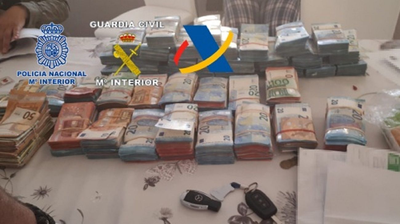 Desmantelada una red criminal de estafa y blanqueo de capitales con 21 detenidos