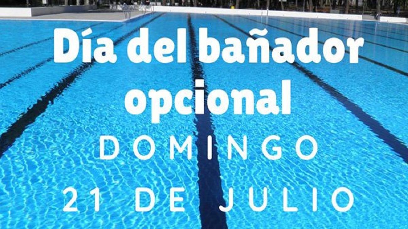 Jornada para el nudismo en el 'Día sin Bañador' de la piscina municipal de Aluche