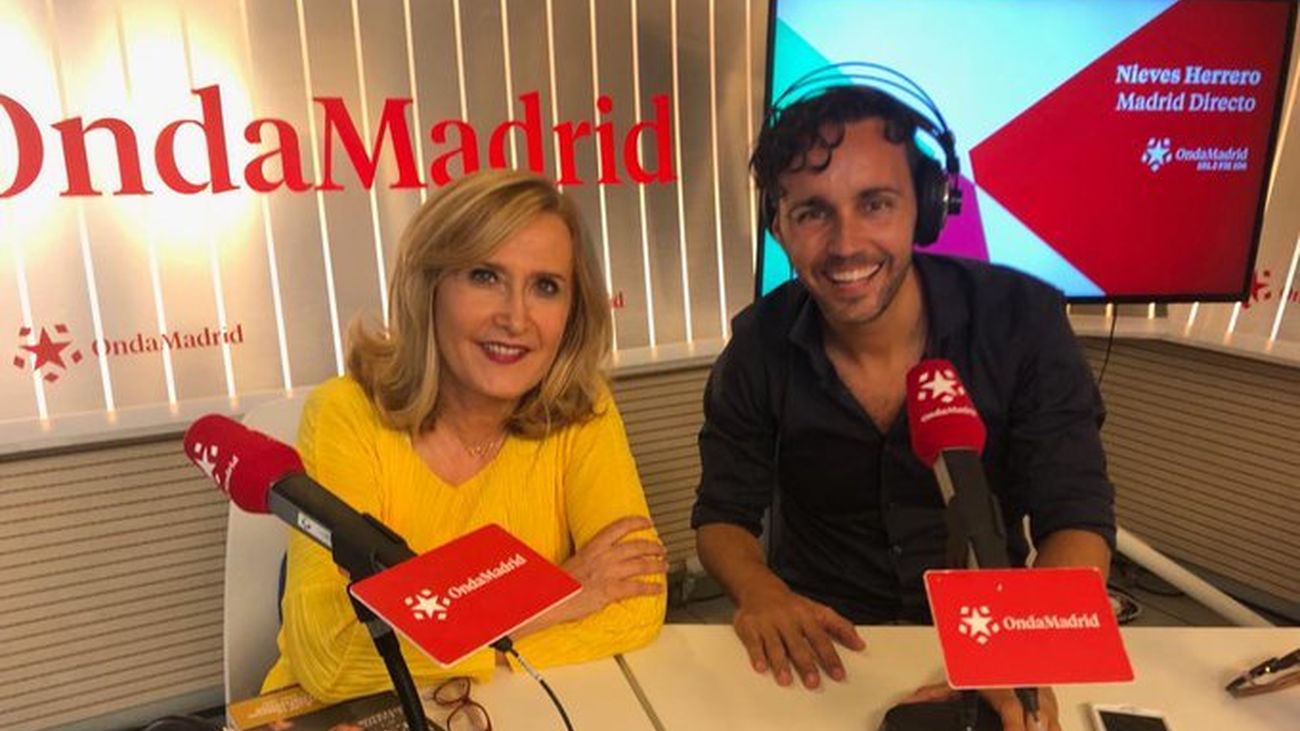 Anxo Pérez presenta su libro “88 peldaños de la gente feliz”