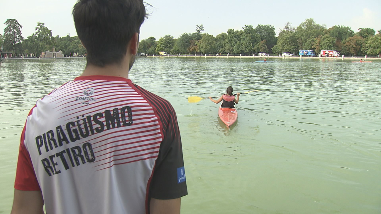 Cursos gratis de remo y piragüismo en El Retiro