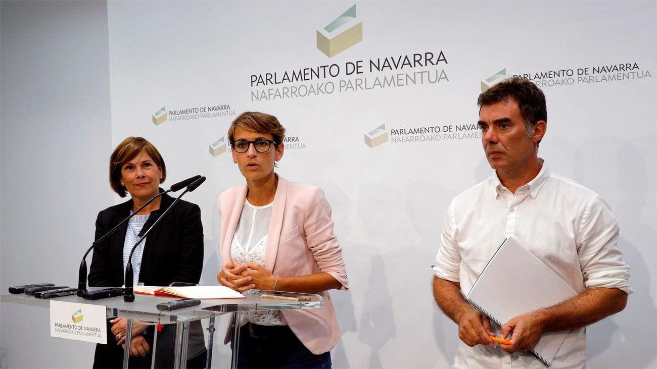 Uxue Barkos de Geroa Bai, María Chivite del PSN-PSOE y Eduardo Santos de Podemos