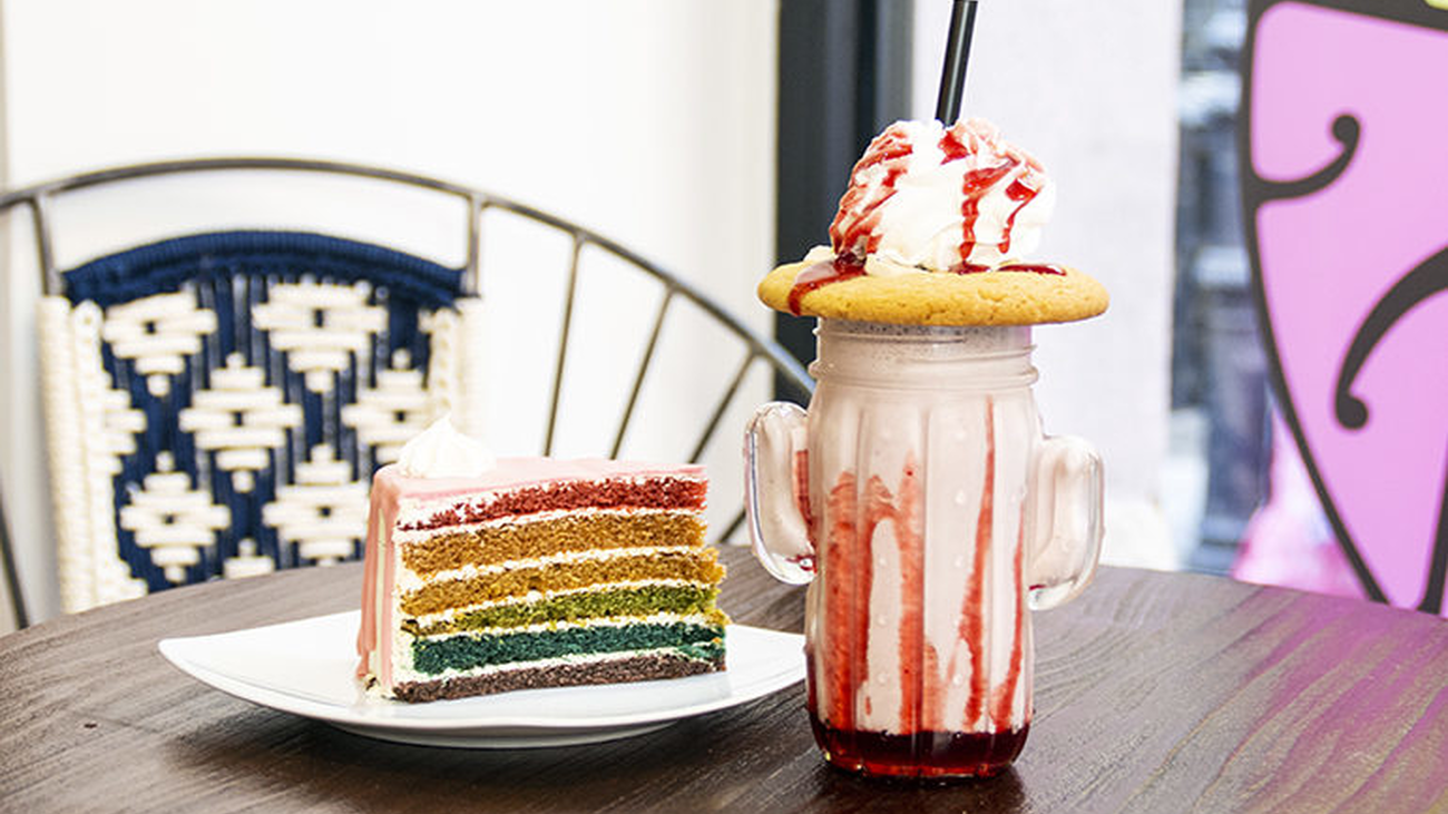 Batidos de escándalo en la primera pastelería vegana de Madrid