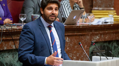 López Miras, presidente de Murcia con el apoyo de PP, Ciudadanos y Vox