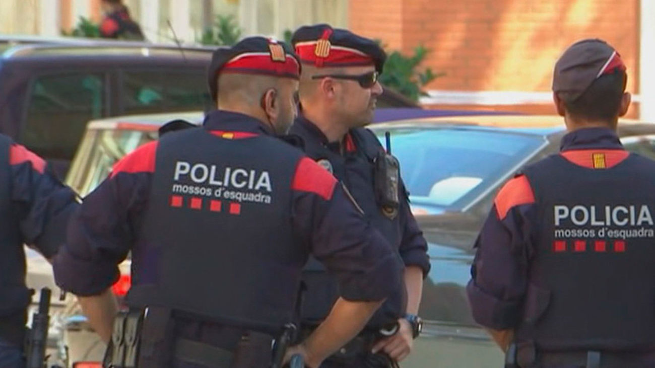 Mueren un padre y su hija de 3 años en un choque frontal en Tarragona