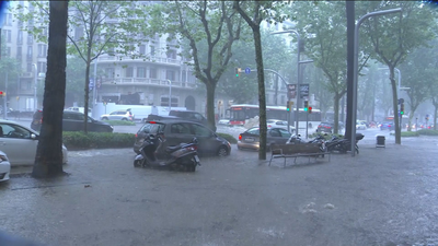 La fuerte lluvia caída este sábado inunda Barcelona